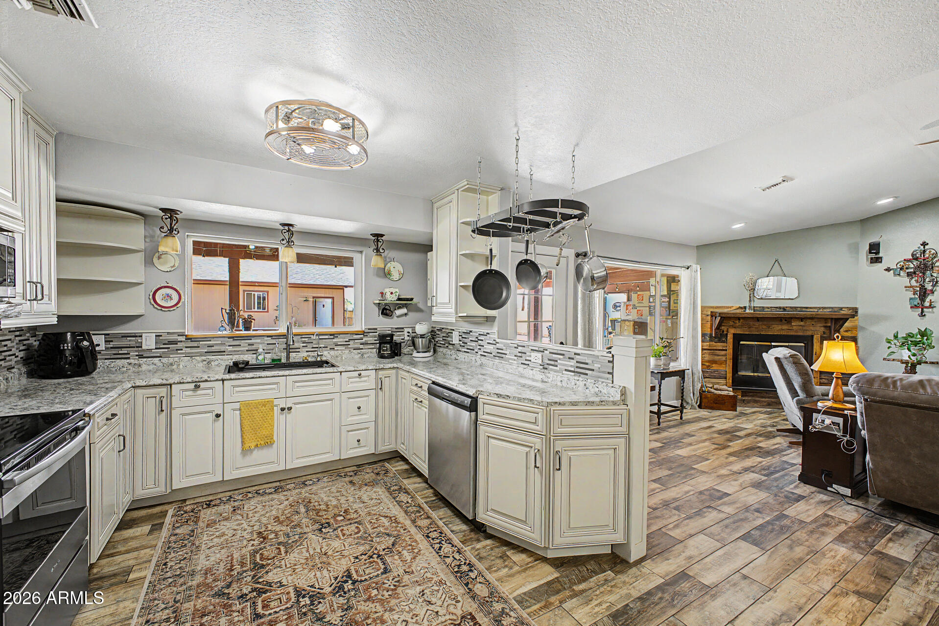 2031 South Cactus Road Apache Junction, AZ 85119 - Photo 14 of 45