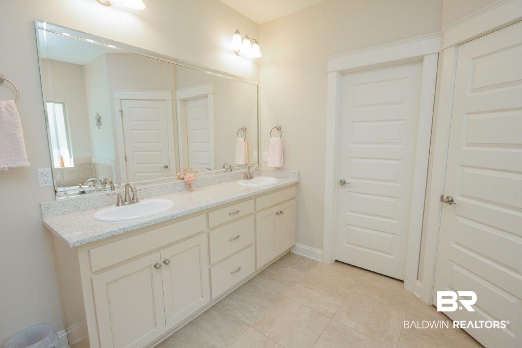 19662 Bunker Loop Fairhope, AL 36532 - Photo 15 of 29 Primary Bath