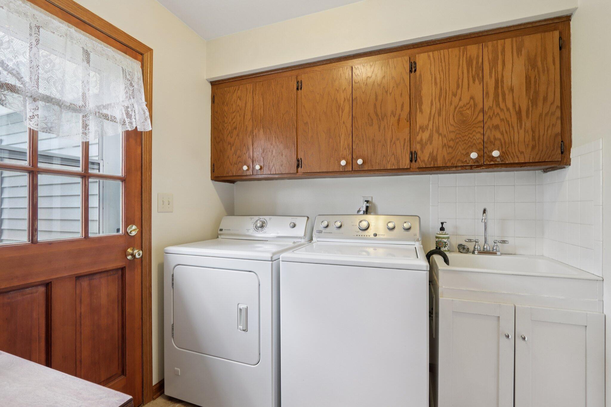 N61W29595 South Woodfield Road Merton, WI 53029 - Photo 14 of 44 On Main