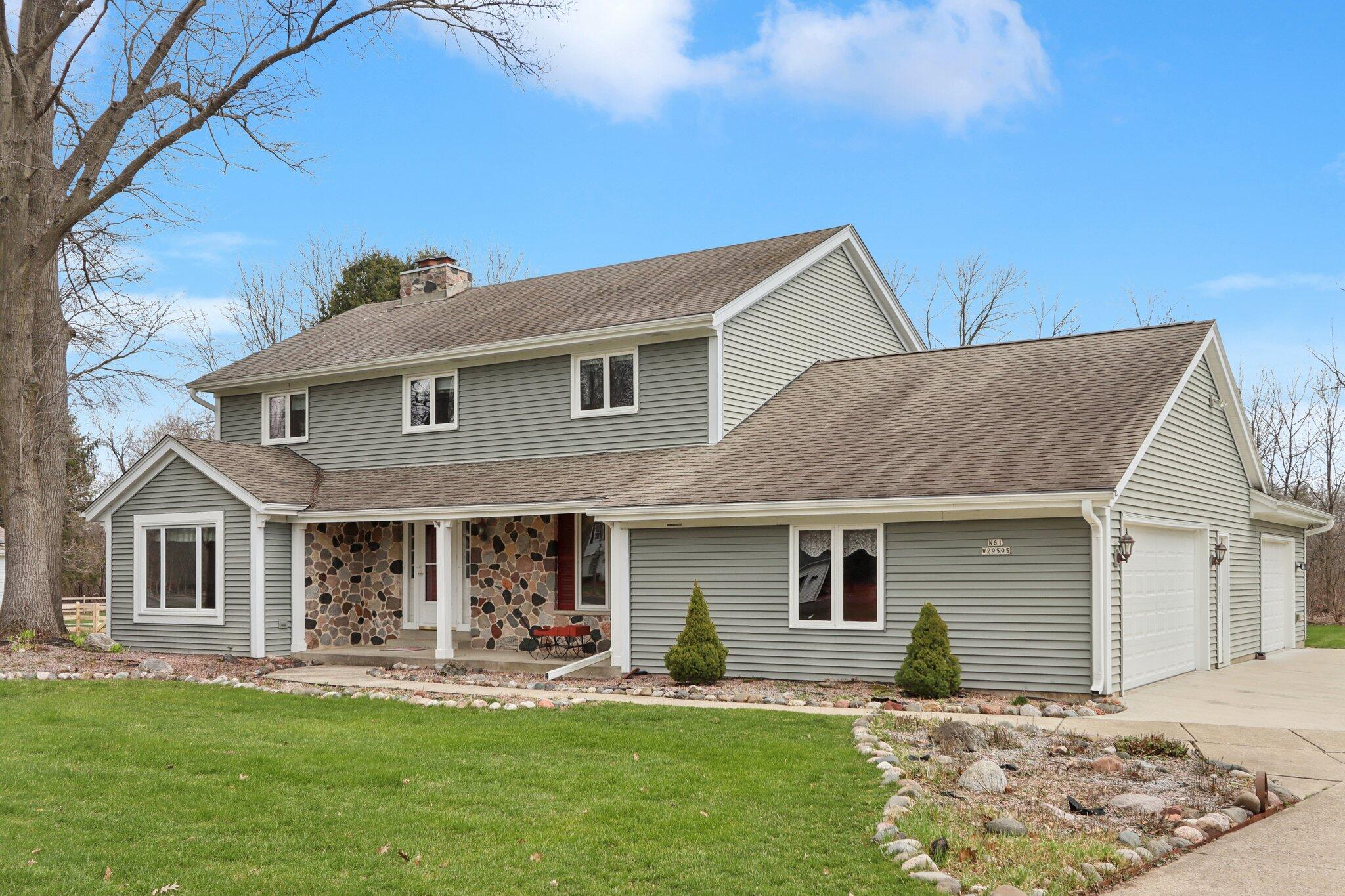 N61W29595 South Woodfield Road Merton, WI 53029 - Photo 2 of 44 Area of traditional homes