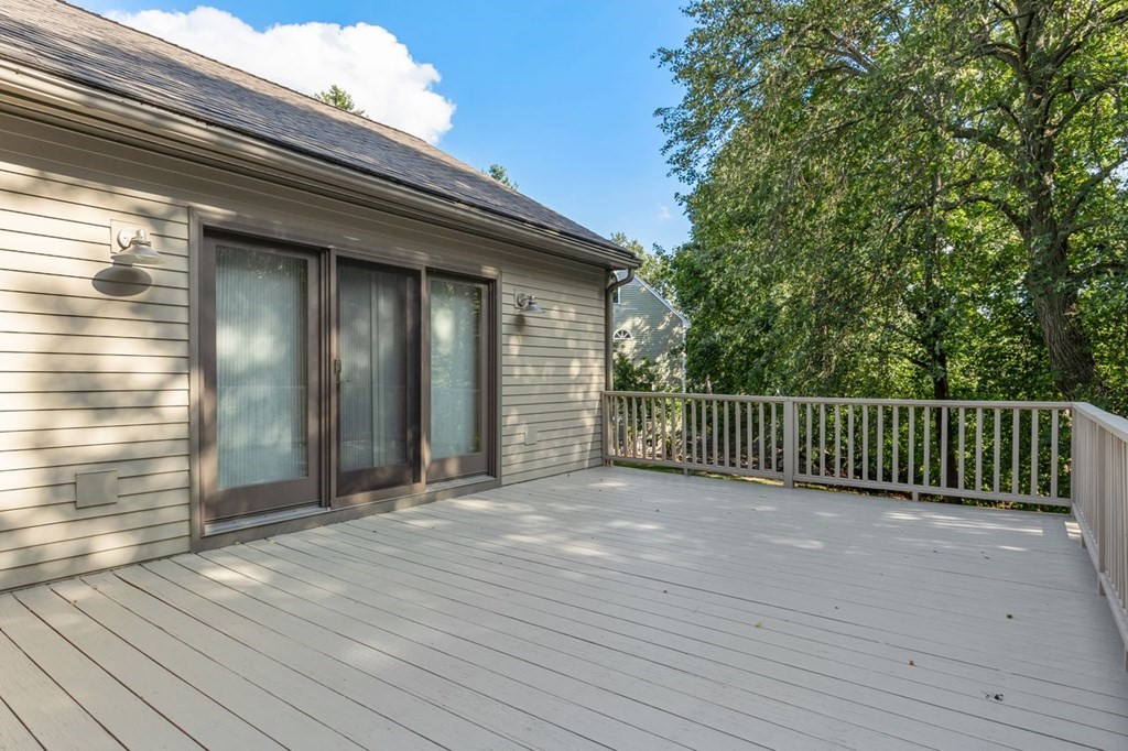 86 Ellsworth Road Peabody, MA 01960 - Photo 9 of 42 Gallery Image 9