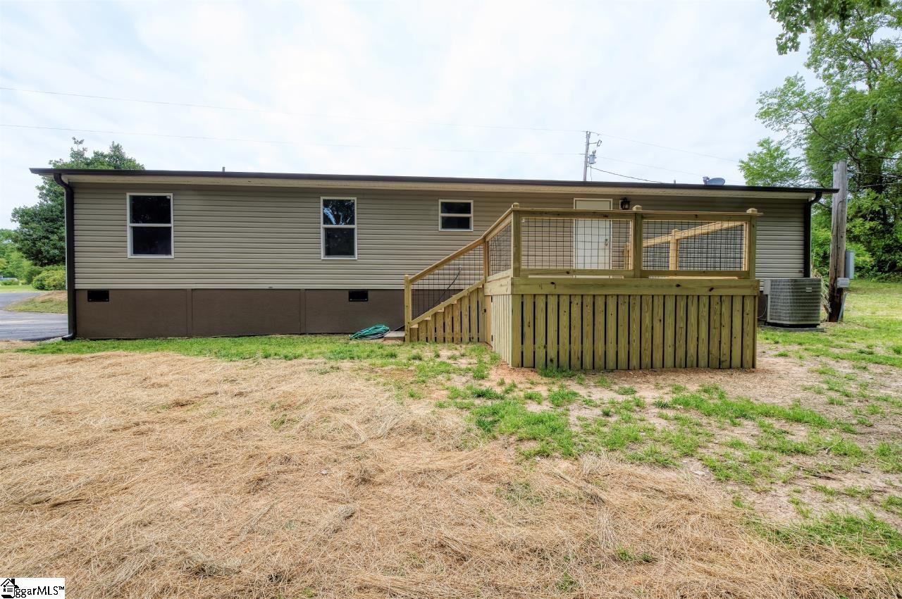 206 Ridgefield Circle Easley, SC 29640 - Photo 28 of 33