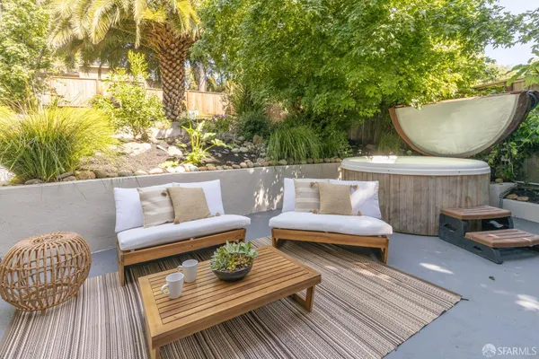 $998,000 | 1908 East 38th Street, Oakland, CA 94602