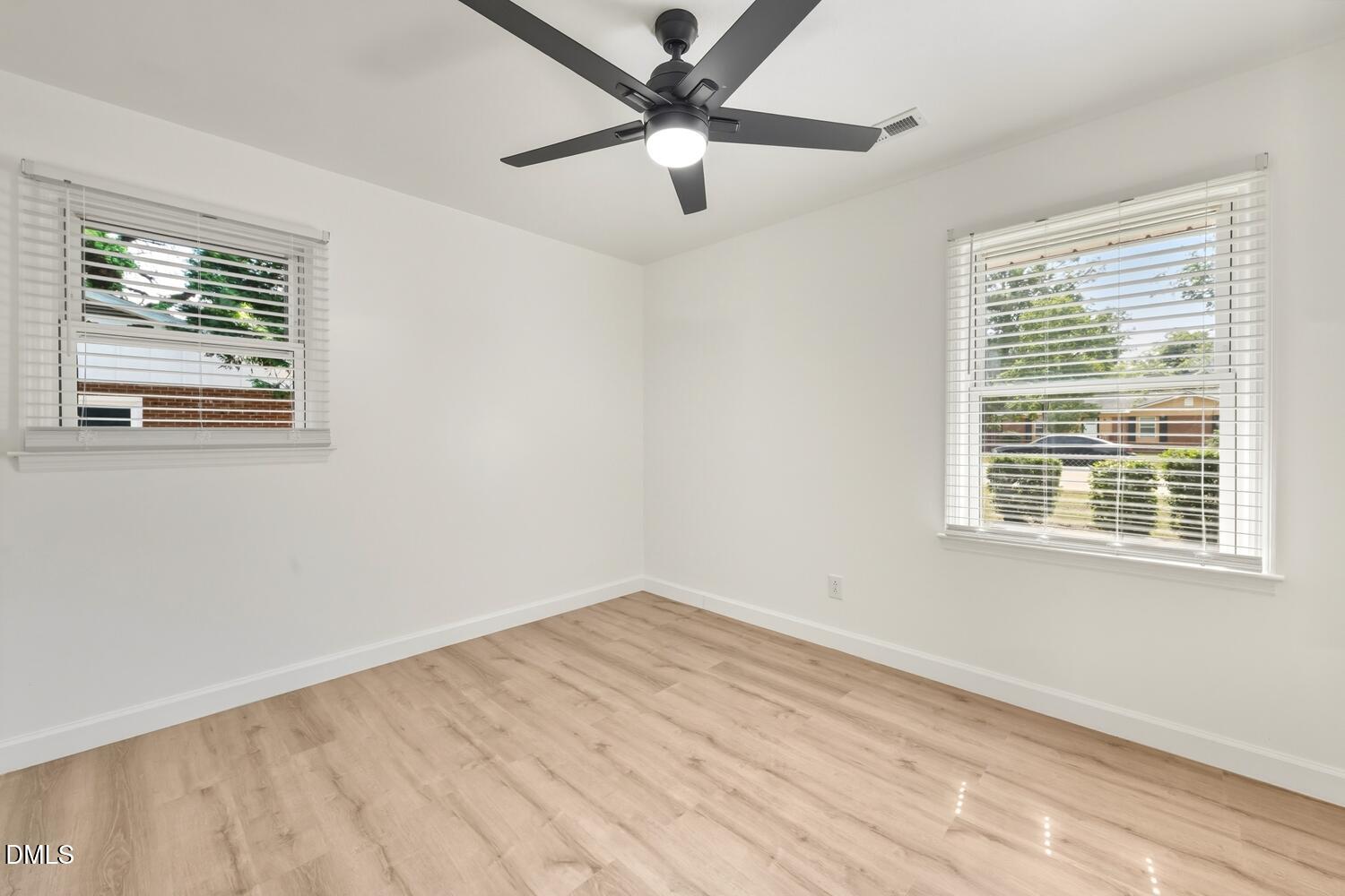 1335 Hibiscus Road Fayetteville, NC 28311 - Photo 10 of 36 07