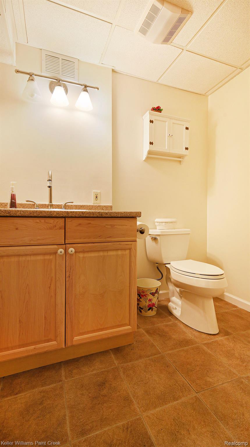 833 Langley Road Rochester, MI 48309 - Photo 23 of 33 Gallery Image 23