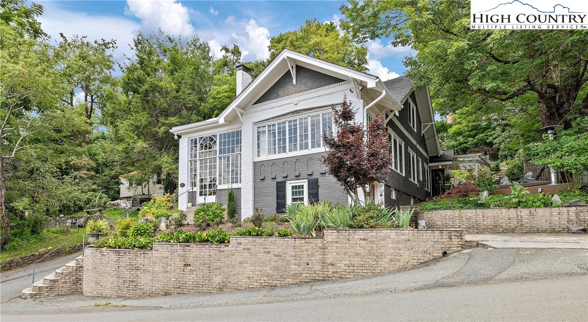207 Orchard Street Boone, NC 28607 - Photo 1 of 49 Gallery Image 1
