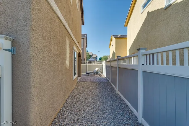 $360,000 | 962 Wembly Hills Place, Henderson, NV 89011