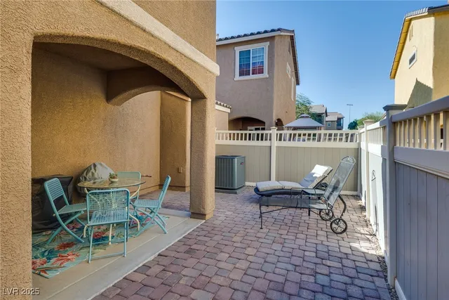 $360,000 | 962 Wembly Hills Place, Henderson, NV 89011
