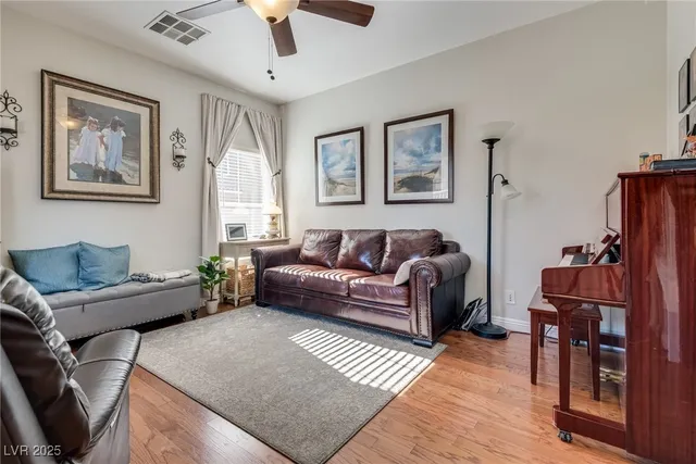 $360,000 | 962 Wembly Hills Place, Henderson, NV 89011