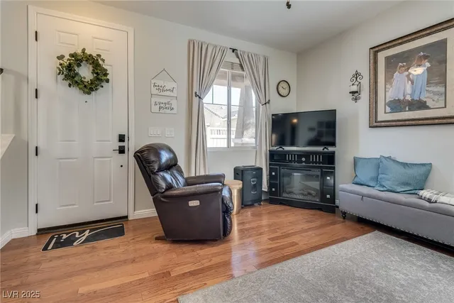 $360,000 | 962 Wembly Hills Place, Henderson, NV 89011