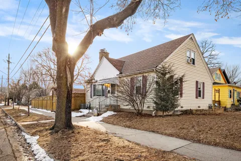 $425,000 | 3201 41st Avenue South, Minneapolis, MN 55406