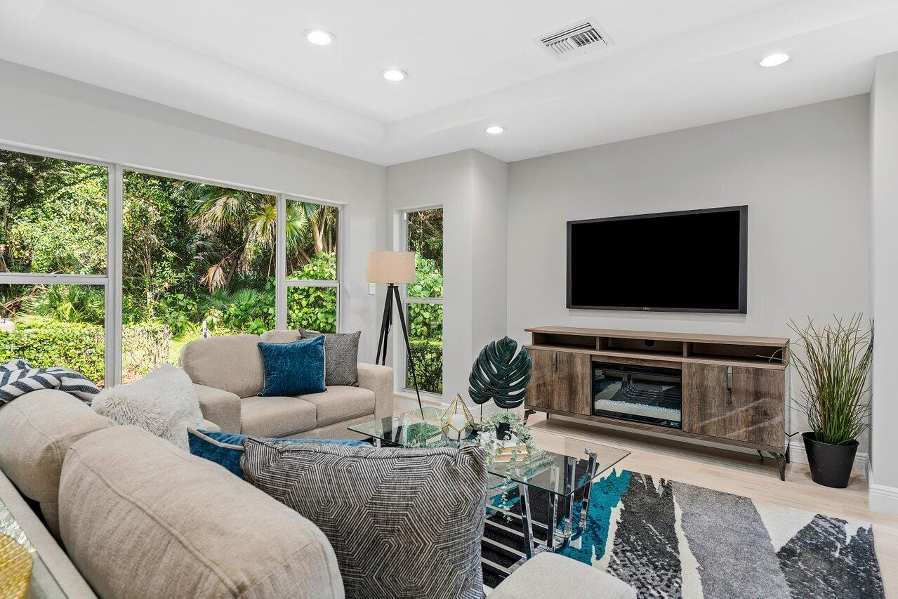 2429 Northwest 36th Street Boca Raton, FL 33431 - Photo 14 of 53 Family Area