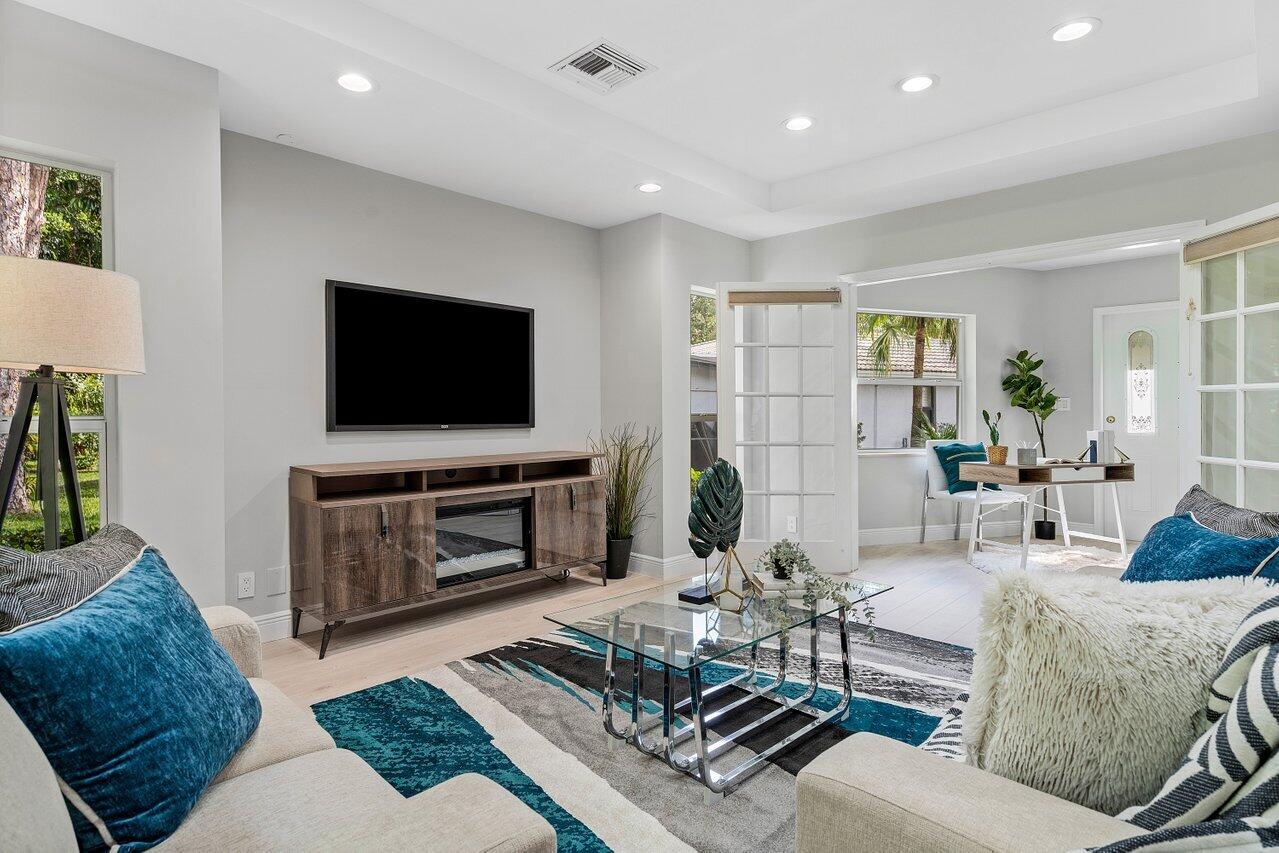 2429 Northwest 36th Street Boca Raton, FL 33431 - Photo 16 of 53 Family Area