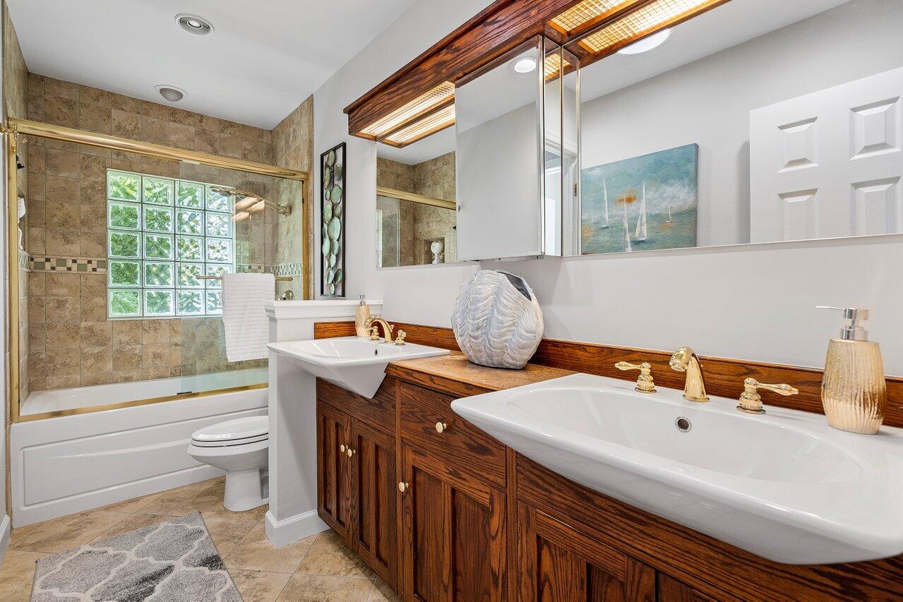2429 Northwest 36th Street Boca Raton, FL 33431 - Photo 26 of 53 Bathroom 2