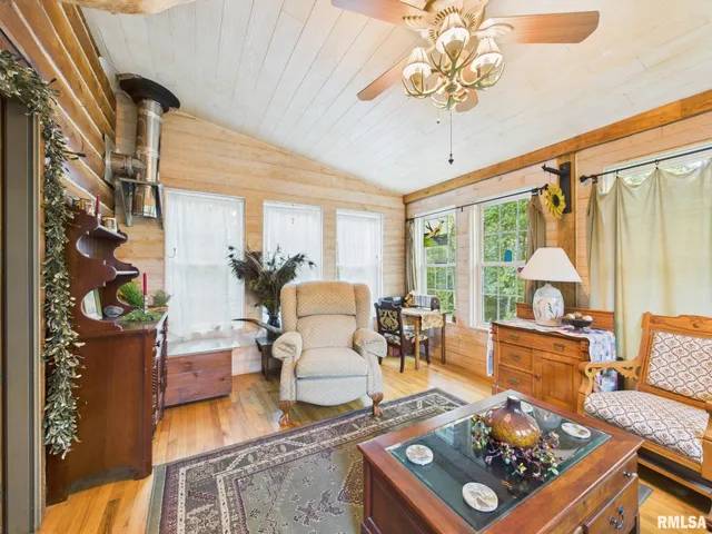 $575,000 | 14138 Boy Scout Trail, Petersburg, IL 62675