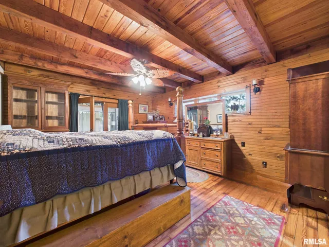 $575,000 | 14138 Boy Scout Trail, Petersburg, IL 62675