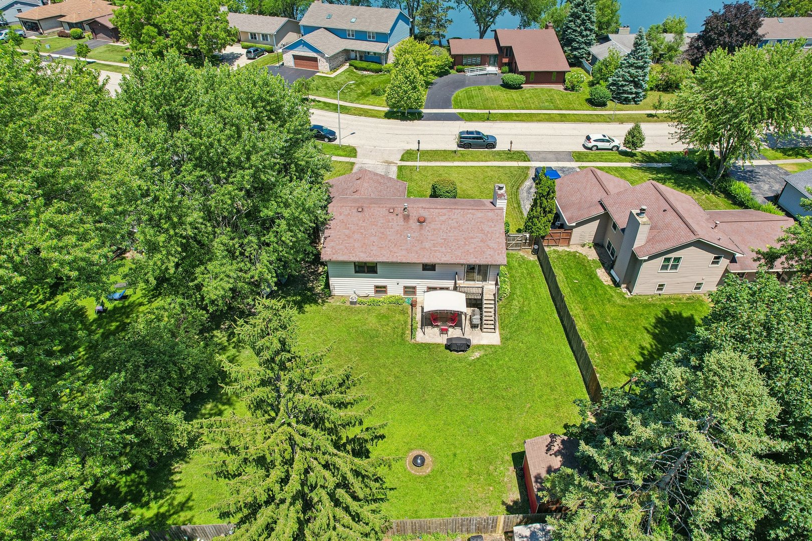 2359 High Point Drive Lindenhurst, IL 60046 - Photo 39 of 45