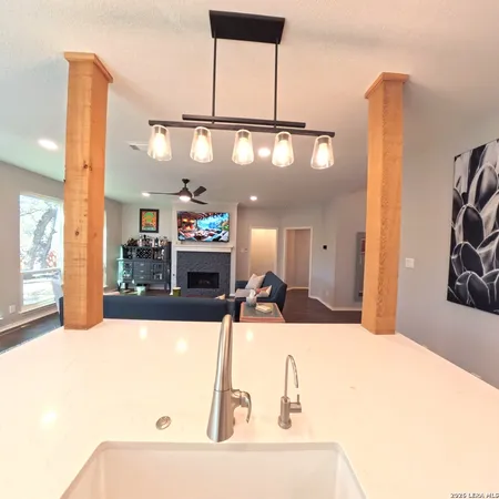 $3,450 | 20115 Standish Road, San Antonio, TX 78258