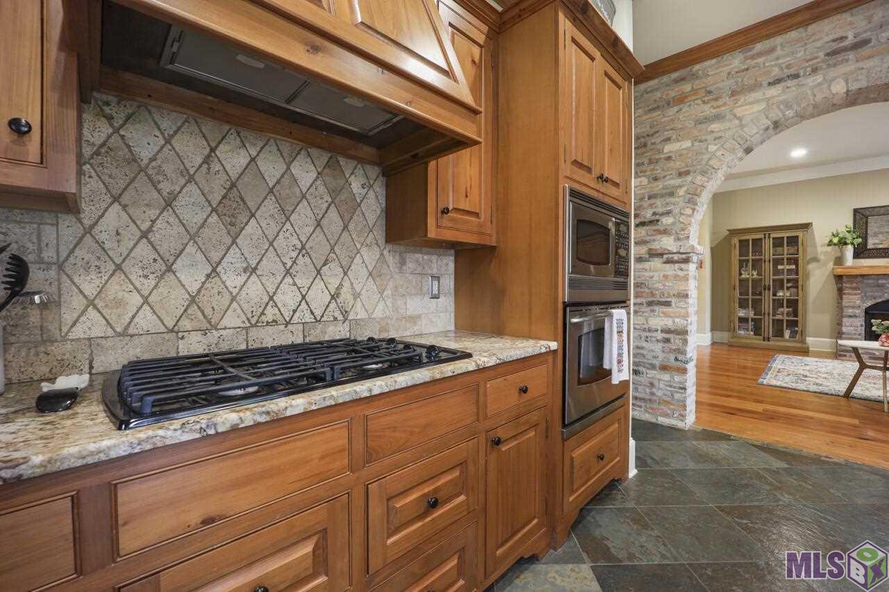 8534 Grand View Drive Baton Rouge, LA 70809 - Photo 6 of 21 Gallery Image 6