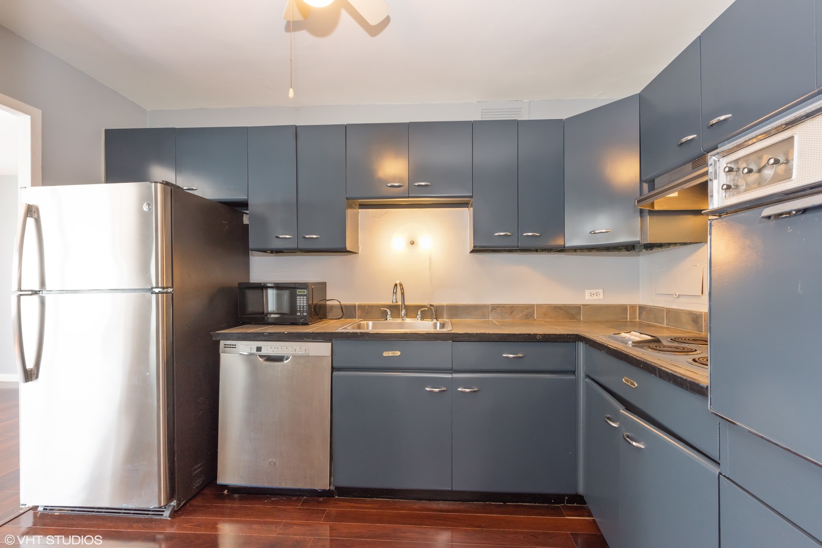 6157 North Sheridan Road, Unit 25L Chicago, IL 60660 - Photo 8 of 12