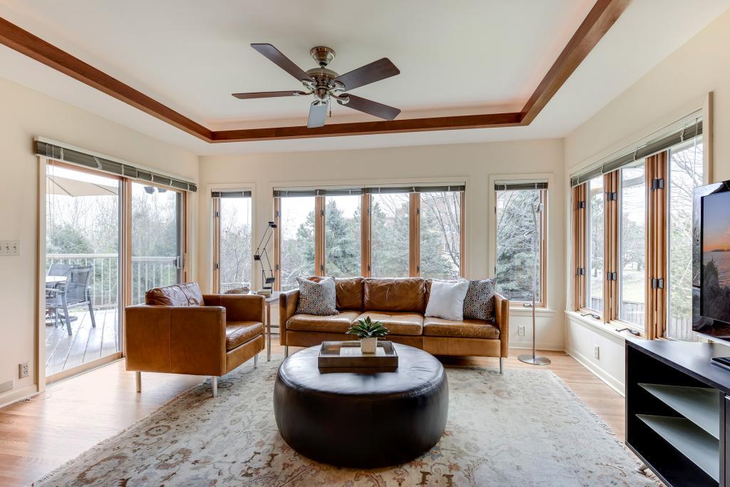 140 Gleahaven Road Wayzata, MN 55391 - Photo 11 of 24 Gallery Image 11