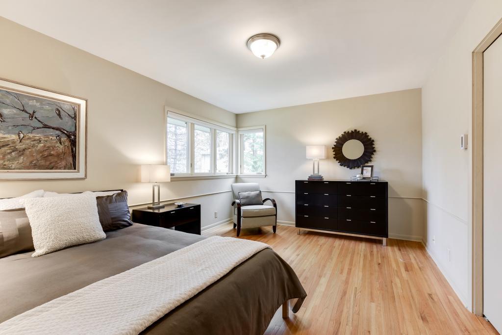 140 Gleahaven Road Wayzata, MN 55391 - Photo 12 of 24 Gallery Image 12