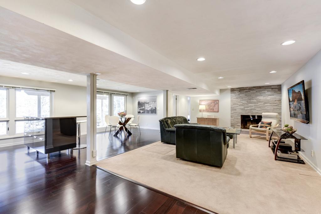 140 Gleahaven Road Wayzata, MN 55391 - Photo 17 of 24 Gallery Image 17