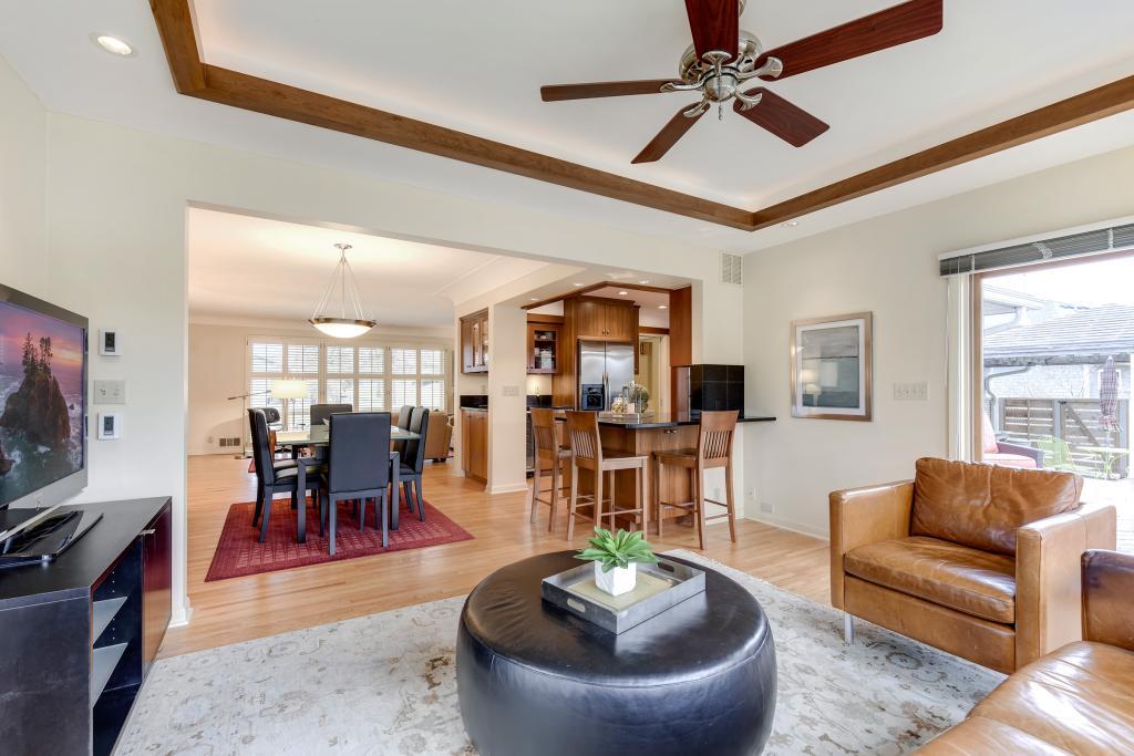 140 Gleahaven Road Wayzata, MN 55391 - Photo 10 of 24 Gallery Image 10
