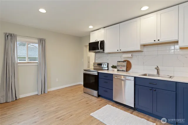 $349,900 | 2013 8th Street, Bremerton, WA 98337