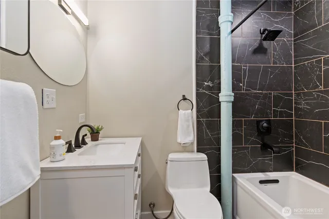 $349,900 | 2013 8th Street, Bremerton, WA 98337