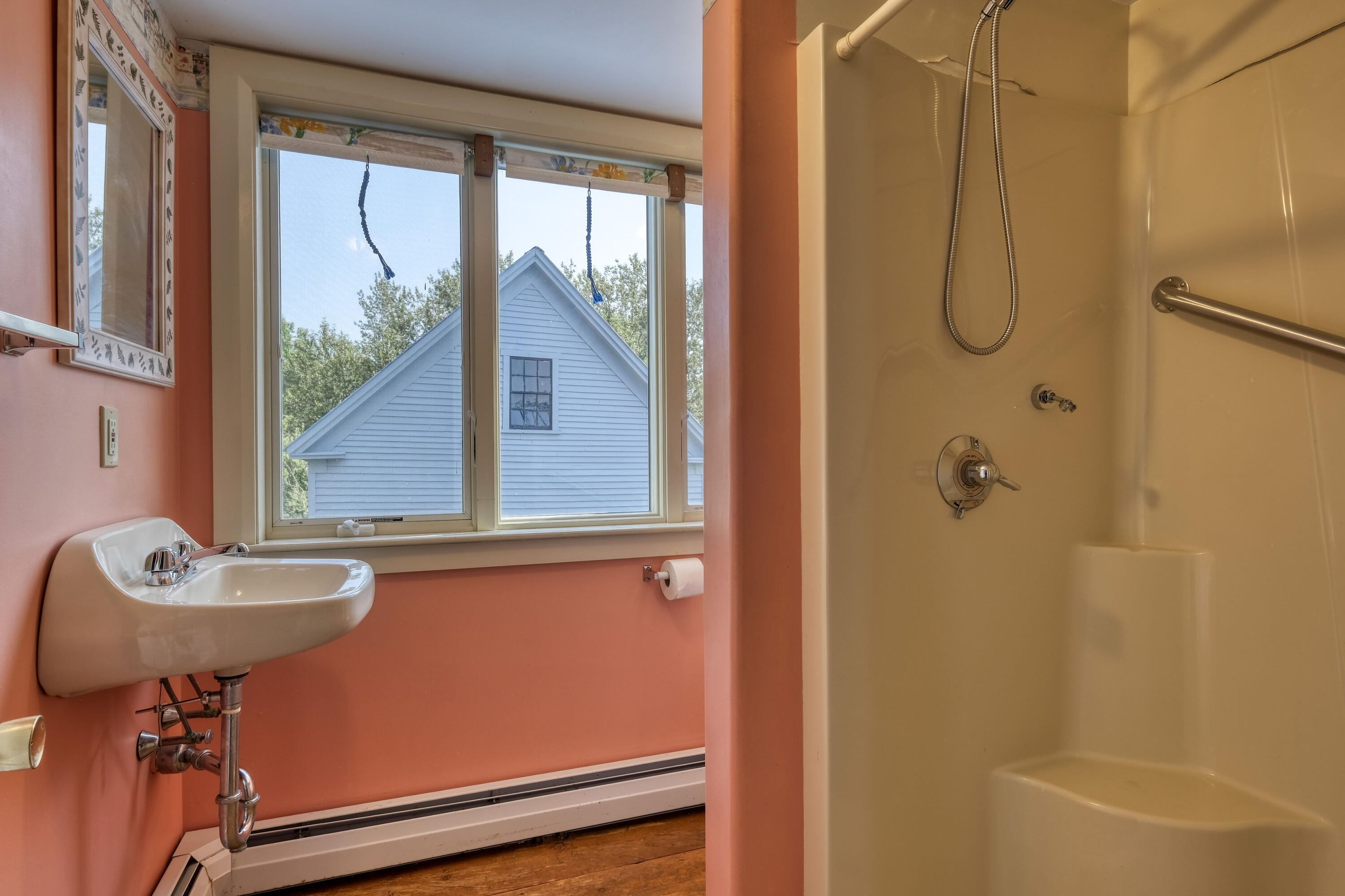 5 River Road Brooklin, ME 04616 - Photo 33 of 44 Upstairs Bath 1