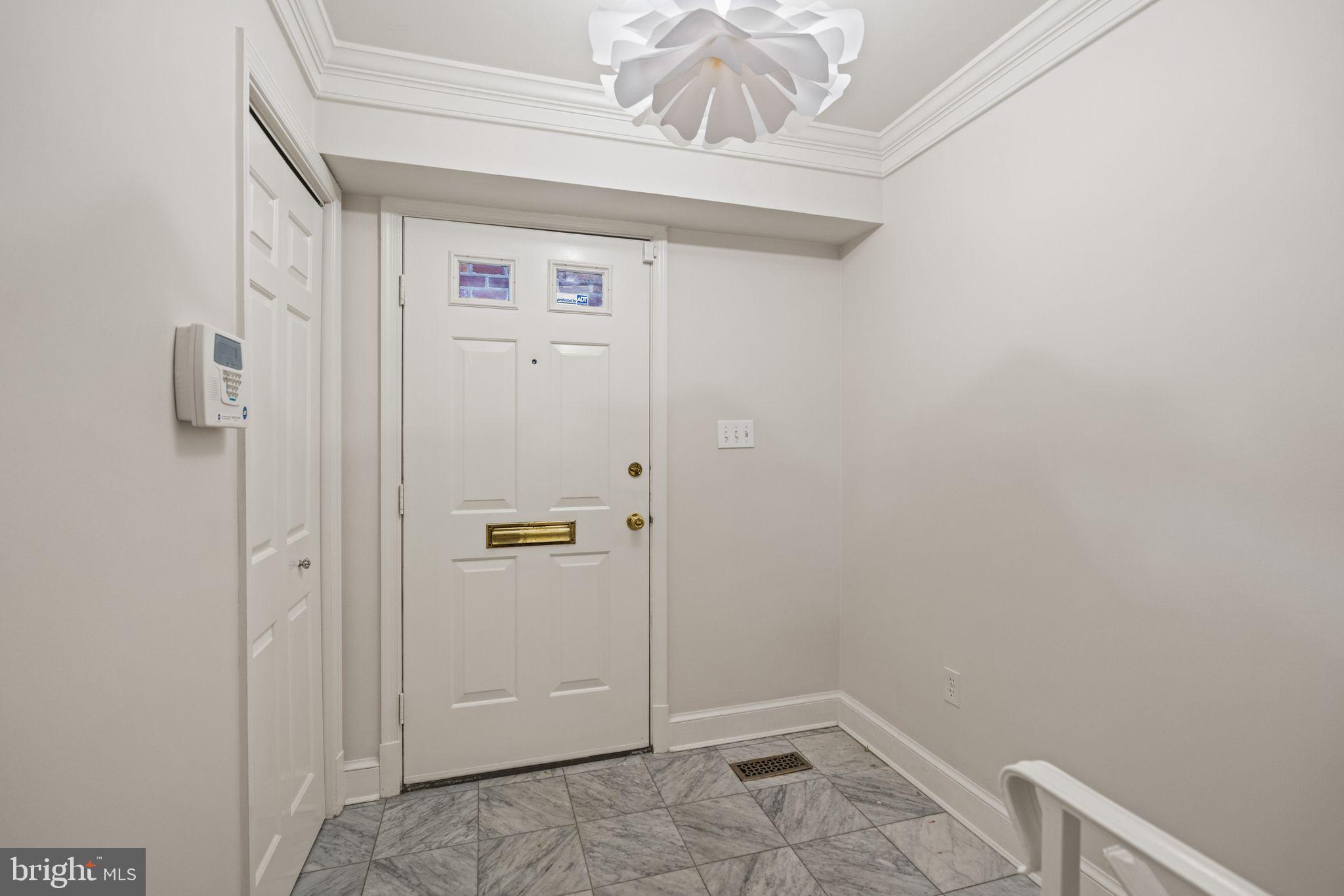3231 Sutton Place Northwest, Unit D Washington, DC 20016 - Photo 5 of 41