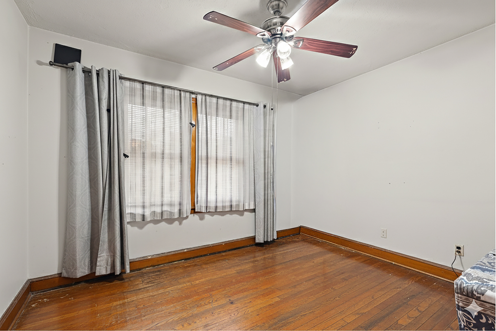 6036 South 74th Avenue Summit, IL 60501 - Photo 10 of 28