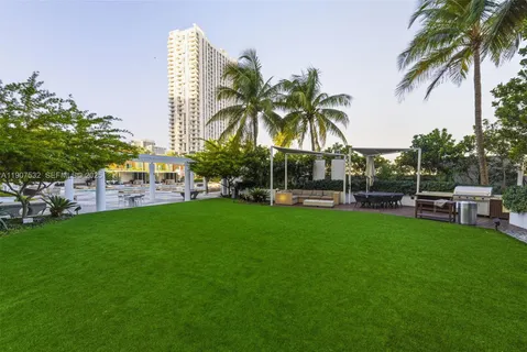 $874,500 | 2020 North Bayshore Drive, Unit TH103, Miami, FL 33137