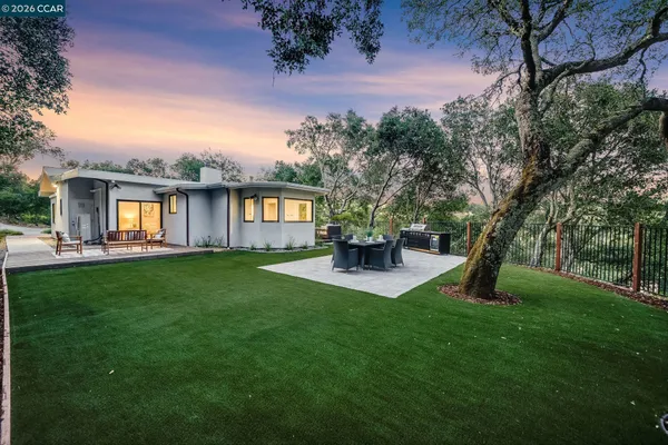 $2,499,000 | 233 Melody Lane, Orinda, CA 94563