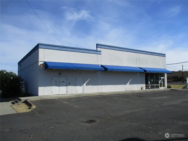 $8,480 | 412 South 9th Avenue, Walla Walla, WA 99362
