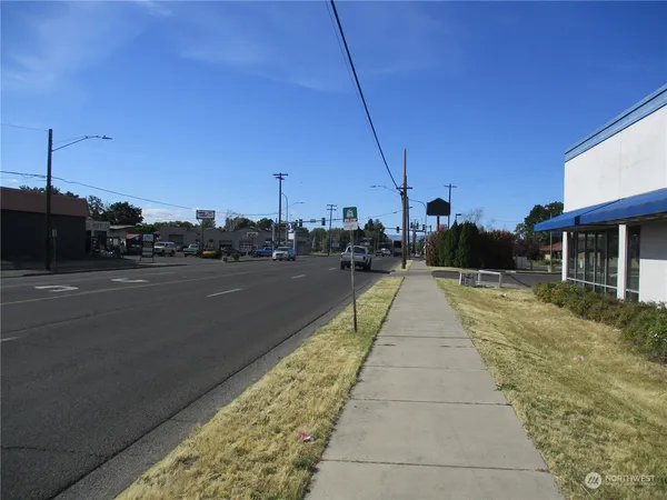 $8,480 | 412 South 9th Avenue, Walla Walla, WA 99362