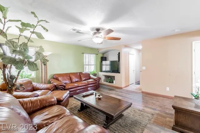 $2,223 | 1216 Olvera Way, Las Vegas, NV 89128