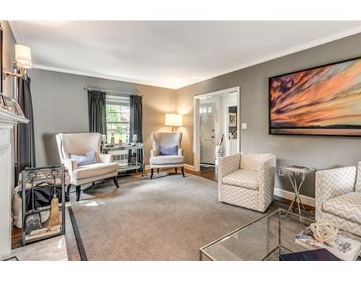 43 River Glen Road Wellesley, MA 02481 - Photo 5 of 30