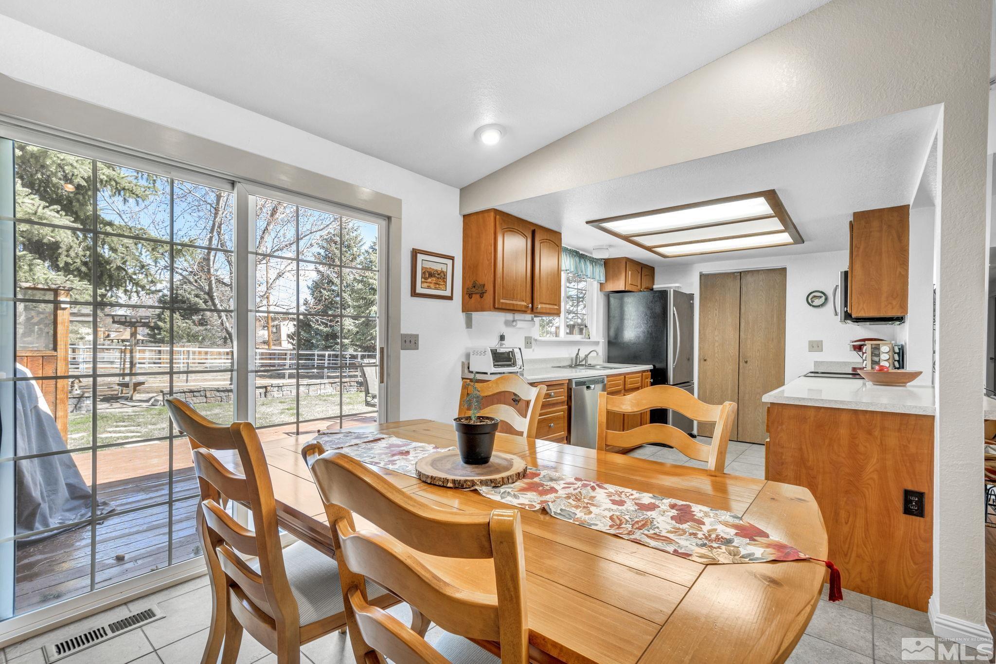 10250 Bounder Lane Reno, NV 89508 - Photo 5 of 18 Photo 5