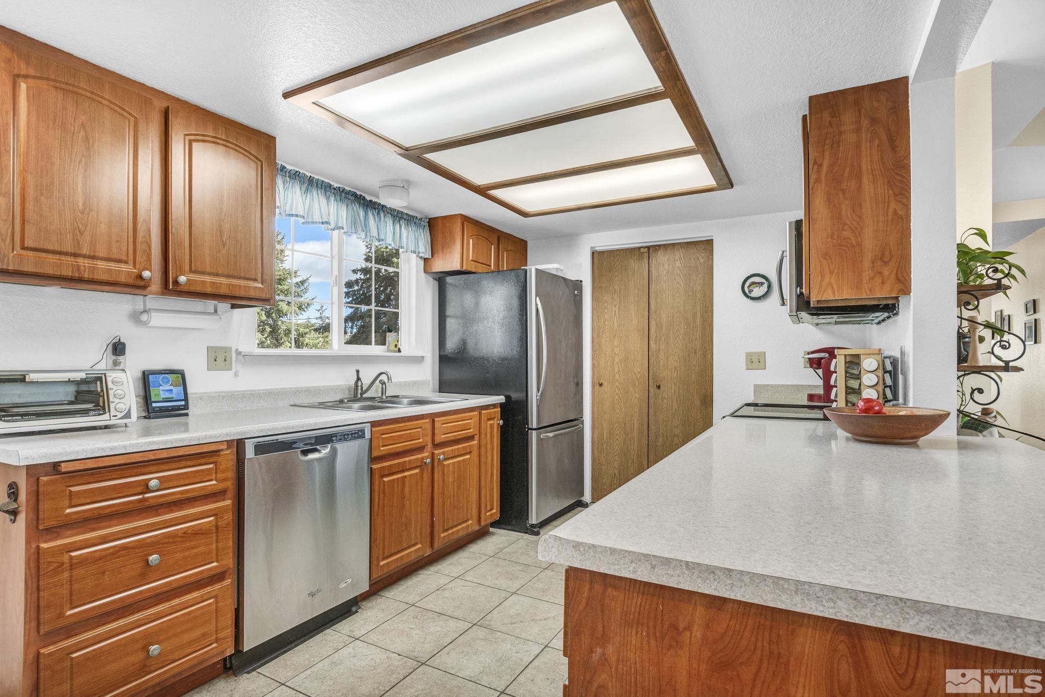 10250 Bounder Lane Reno, NV 89508 - Photo 6 of 18 Photo 6