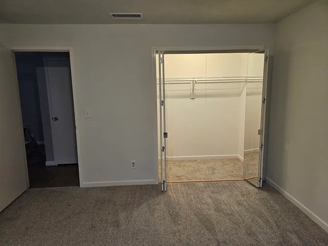 $239,900 | 34 Thayer Pond Drive, Unit 8, Oxford, MA 01537