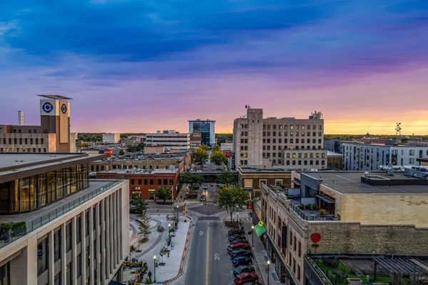 $1,650,000 | 118 Broadway North, Unit 703, Fargo, ND 58102