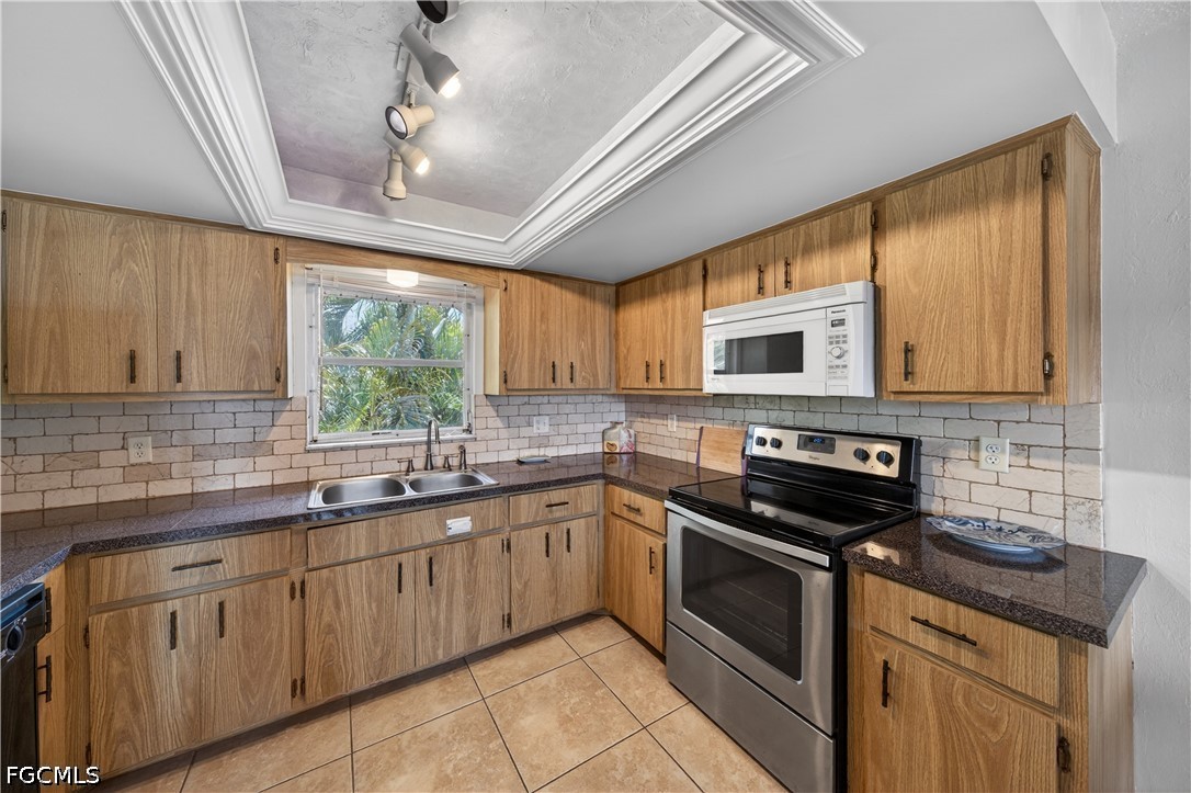 3188 Shell Mound Boulevard Fort Myers Beach, FL 33931 - Photo 21 of 49