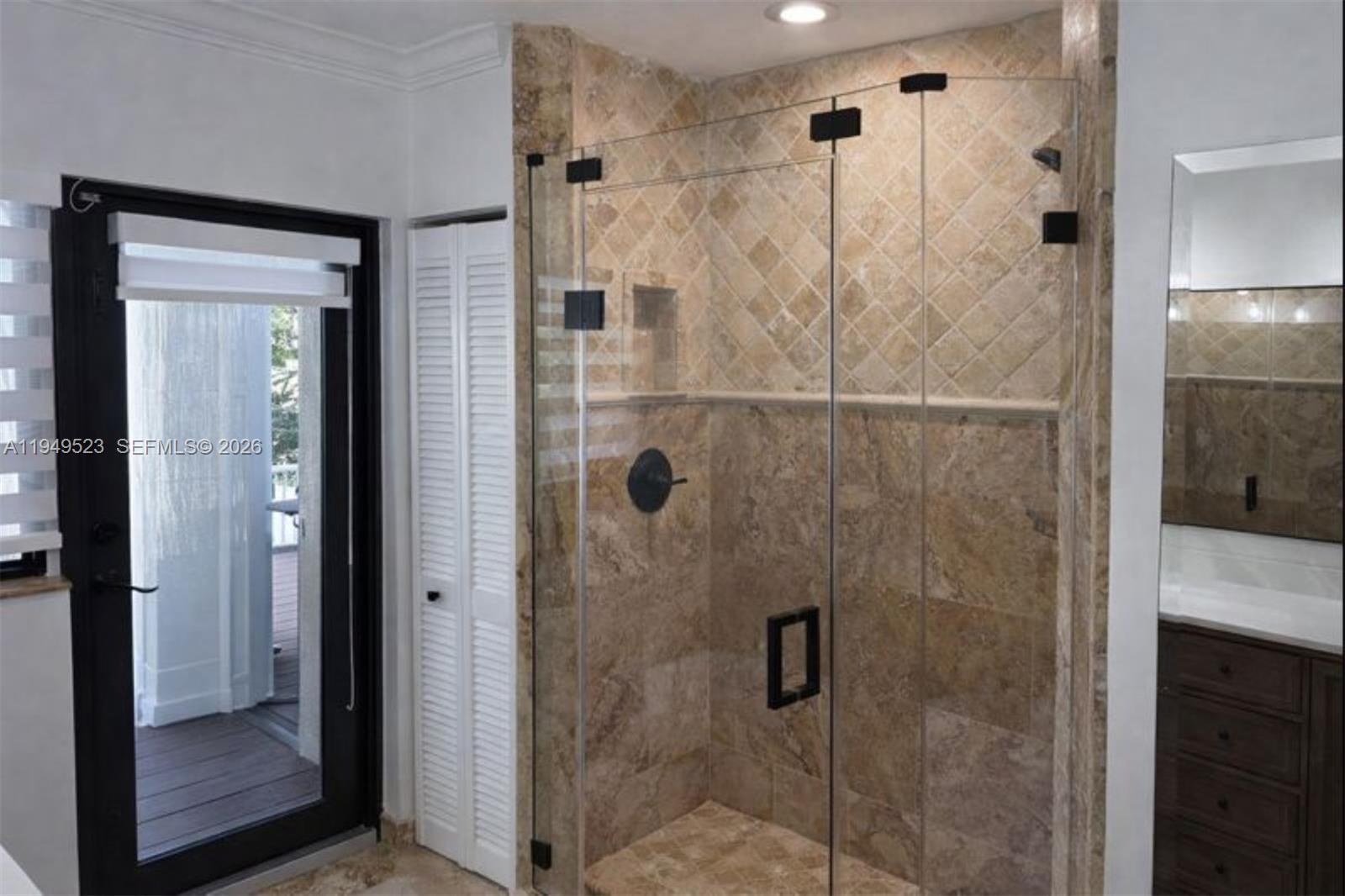 5827 Southwest 29th Street Miami, FL 33155 - Photo 16 of 21 Cabana