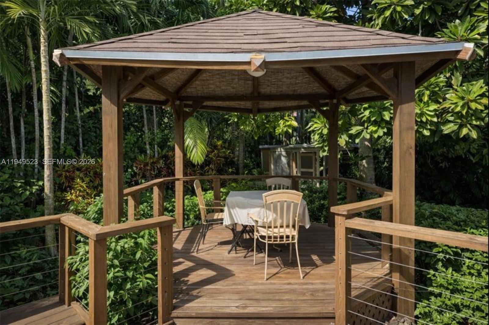 5827 Southwest 29th Street Miami, FL 33155 - Photo 19 of 21 Patio