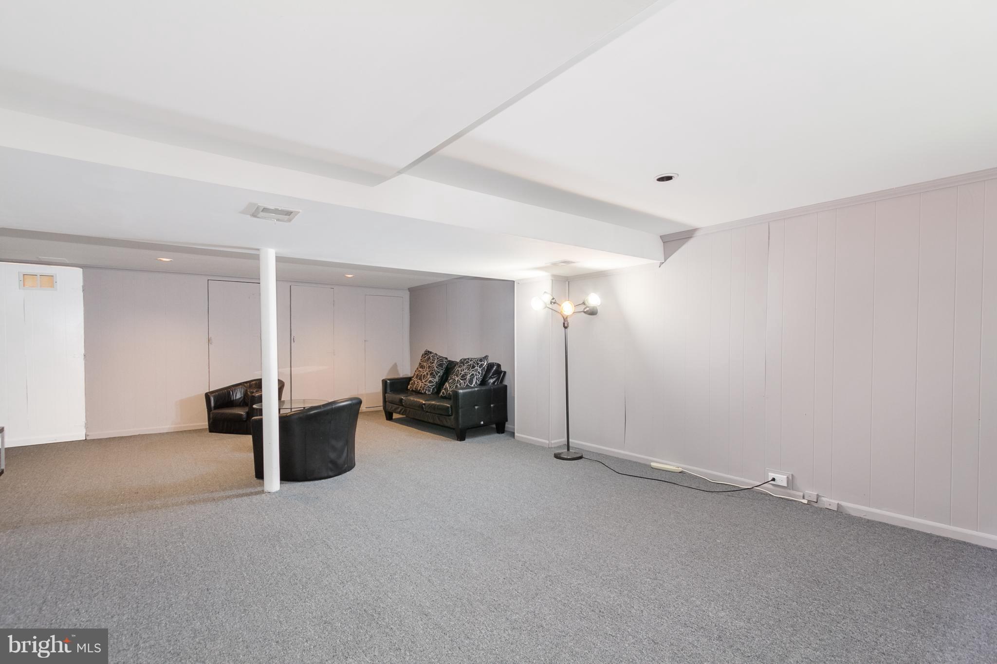 1225 Ramblewood Road Baltimore, MD 21239 - Photo 20 of 28 Family Room
