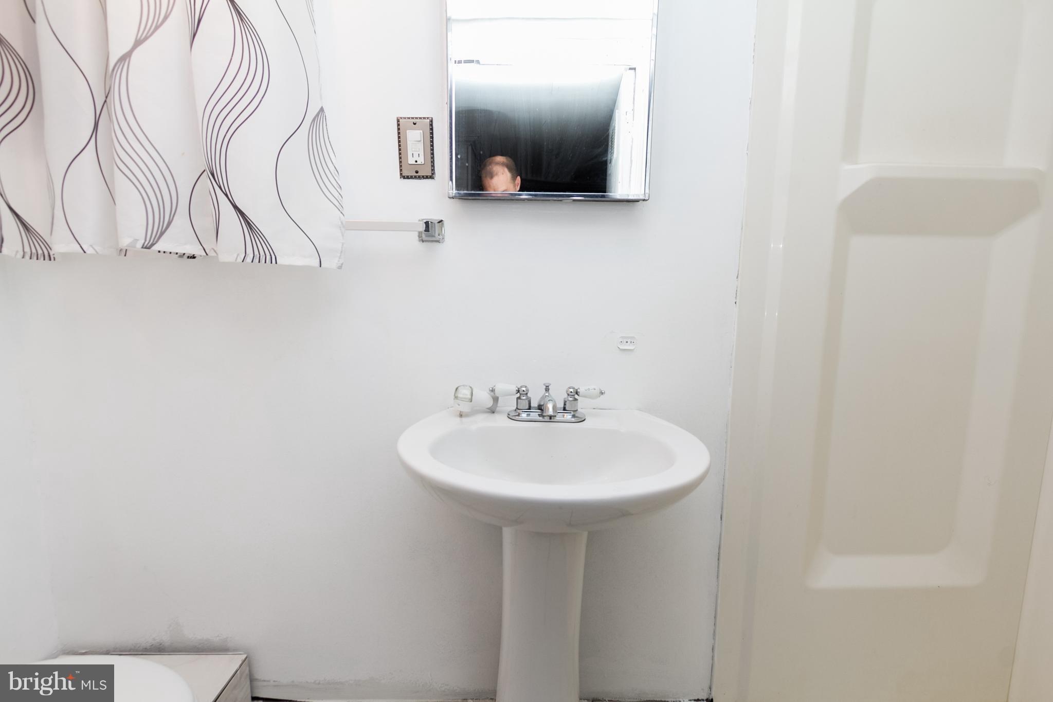 1225 Ramblewood Road Baltimore, MD 21239 - Photo 22 of 28 Bath