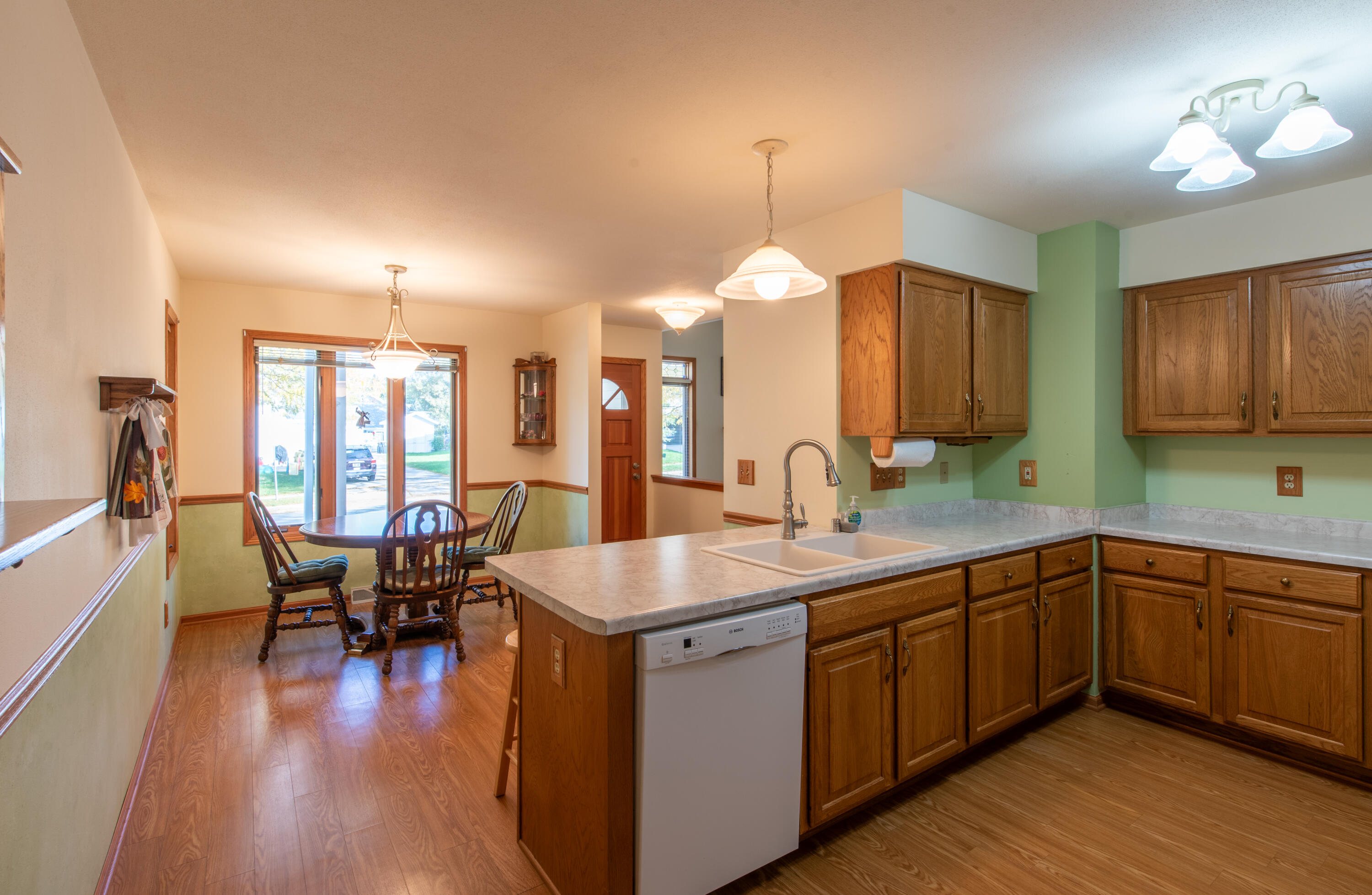 2021 Wolf Road Waukesha, WI 53186 - Photo 3 of 11 Kitchen