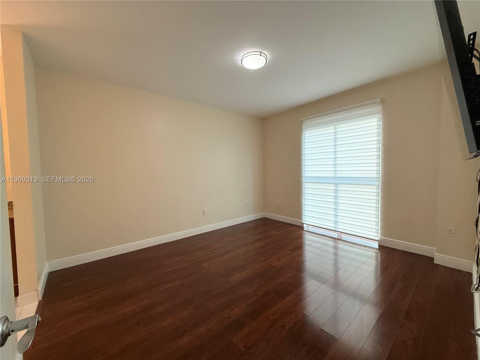 7275 Southwest 90th Way, Unit 411 Miami, FL 33156 - Photo 4 of 30 Master bedroom